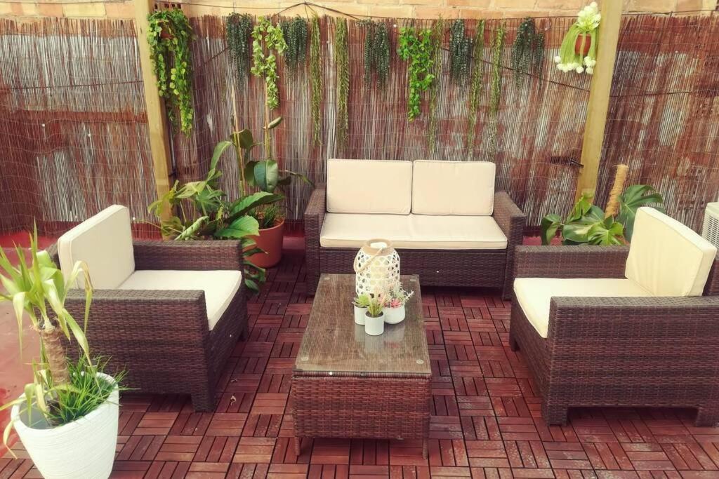 Appartement M4 Cool Terrace. 1 Min To Metro. 15 Min To Center à Esplugues de Llobregat Extérieur photo