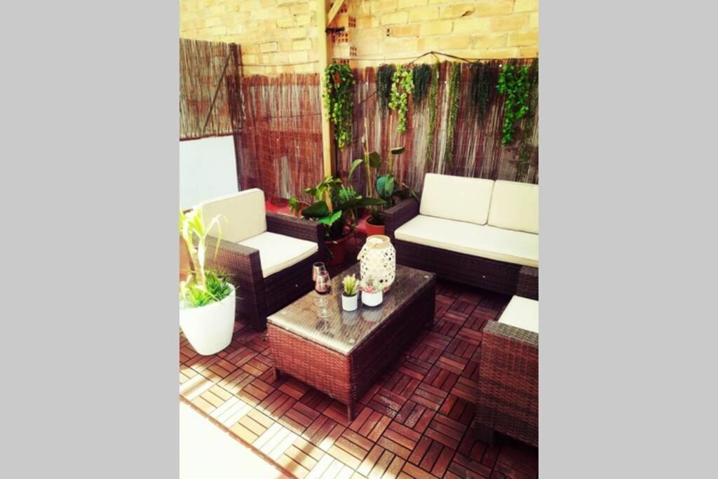 Appartement M4 Cool Terrace. 1 Min To Metro. 15 Min To Center à Esplugues de Llobregat Extérieur photo